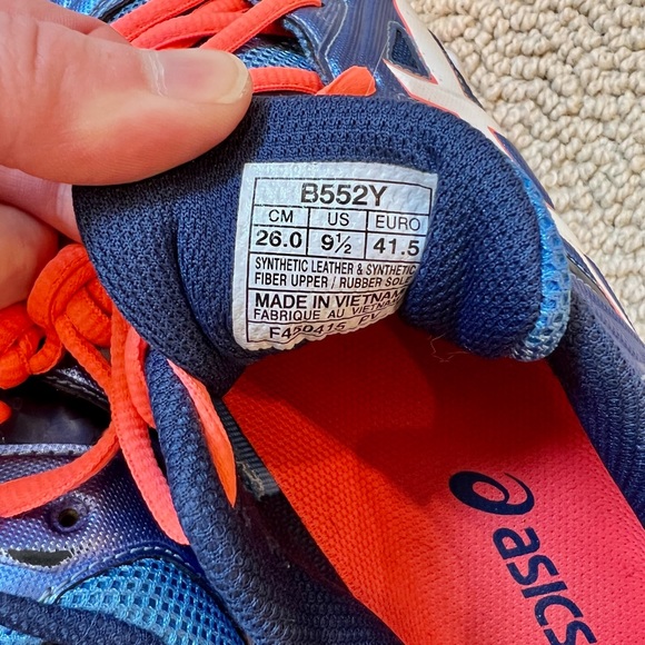 ASICS- Court shoes, women’s size 9.5- Brand new! - Picture 4 of 4